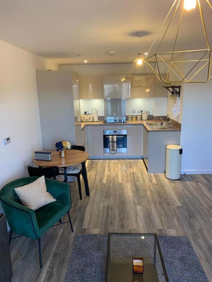 Lovely 1-Bed Serviced Apartment With Free Parking West Thurrock Exteriér fotografie
